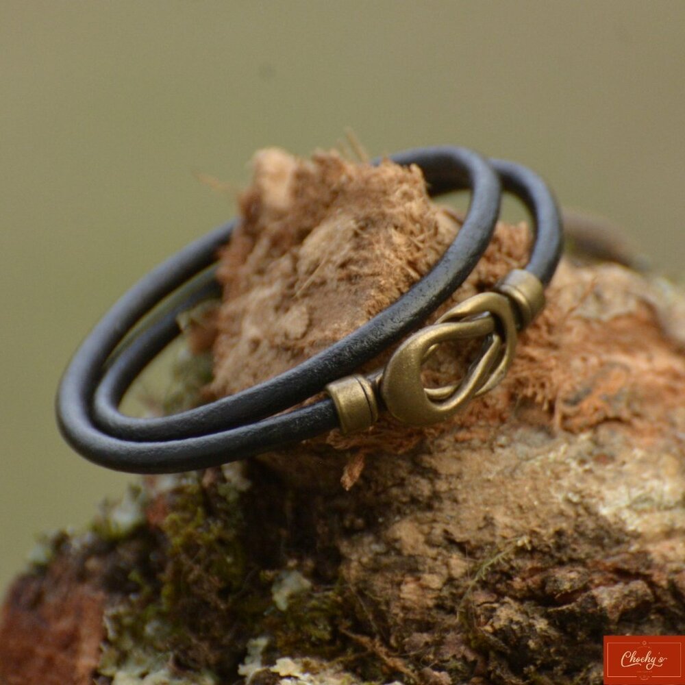 Leather Cord Bracelet Magnetic Infinity Clasp Black Minimalist Unisex 6.5"(217)
